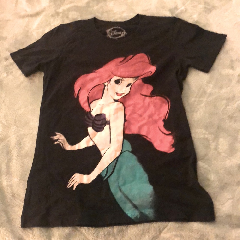 Little mermaid shiet